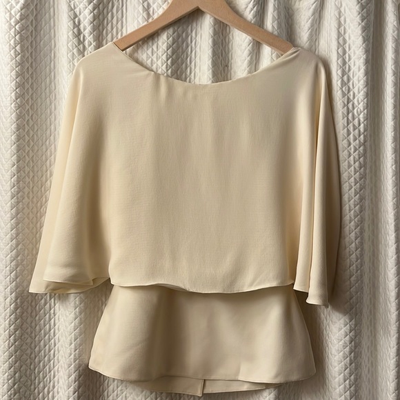 Fendi cape-style top. It 40. Cream colour - Picture 1 of 7